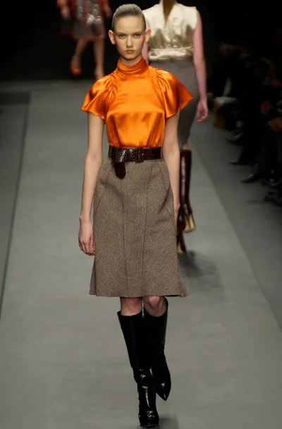 Look 10